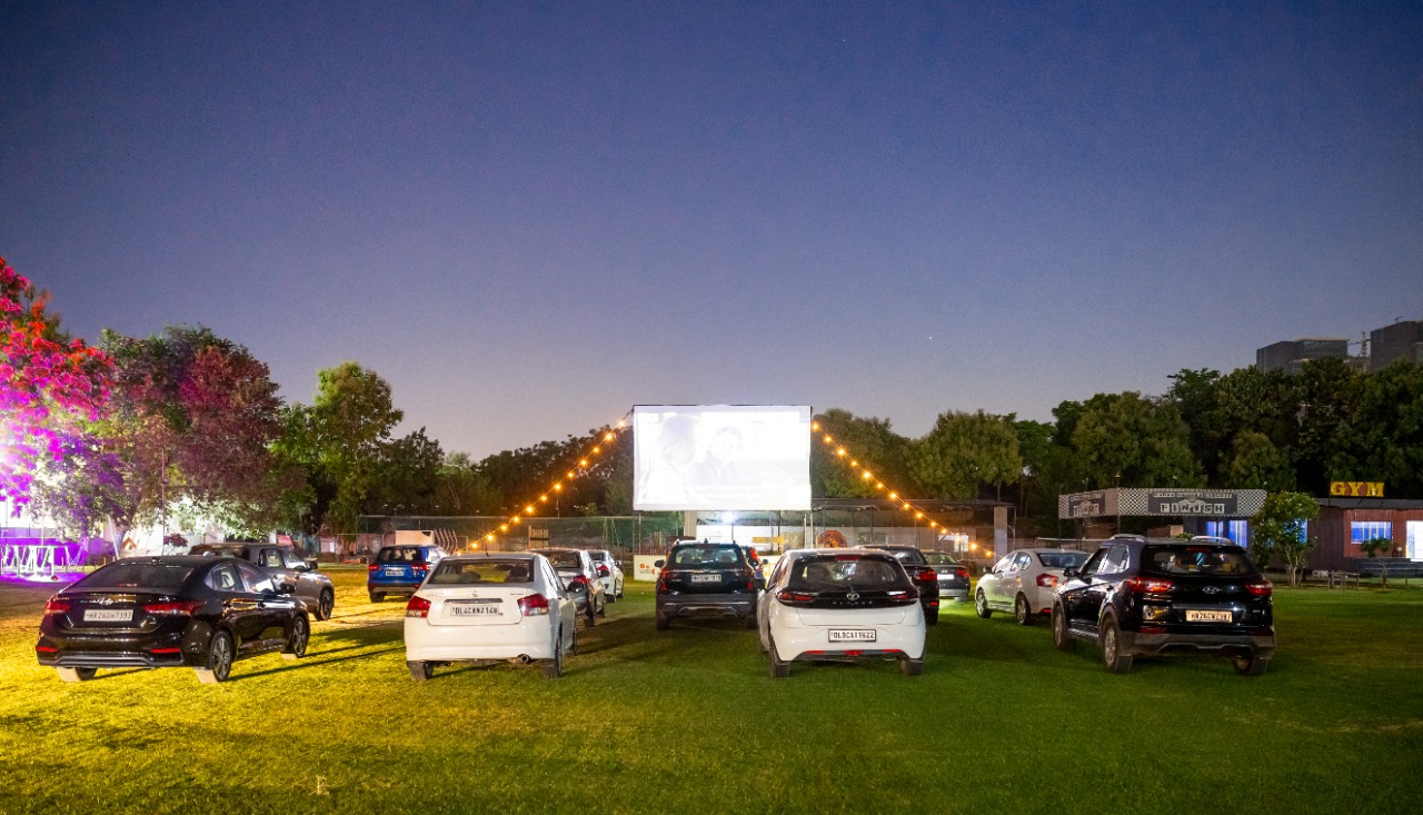 SCC Drive-In - Date Night on Sat, 16 Oct 2021 - Sunset Cinema Club